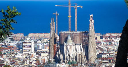 ガウディが彩ったバルセロナ（スペイン）| 優れた創造力は時の風化に耐える
