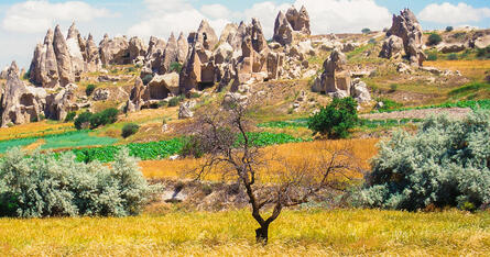 カッパドキアの岩窟教会と地下都市（トルコ）|大自然が創造した景観とそれに手を加えた人々