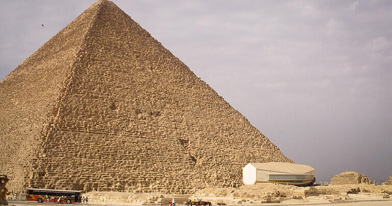 世界最大というクフ王のピラミッド