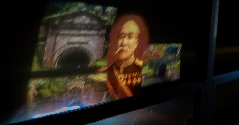 第1トンネル内で観賞したビデオ。当時の北垣府知事の肖像画が動き出し、説明してくれる