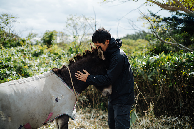 クサツネと高田晃太郎さん