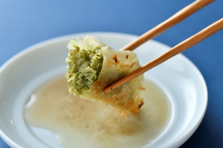 別売りのこしょう酢をつけるとさらにさっぱりとした後味に