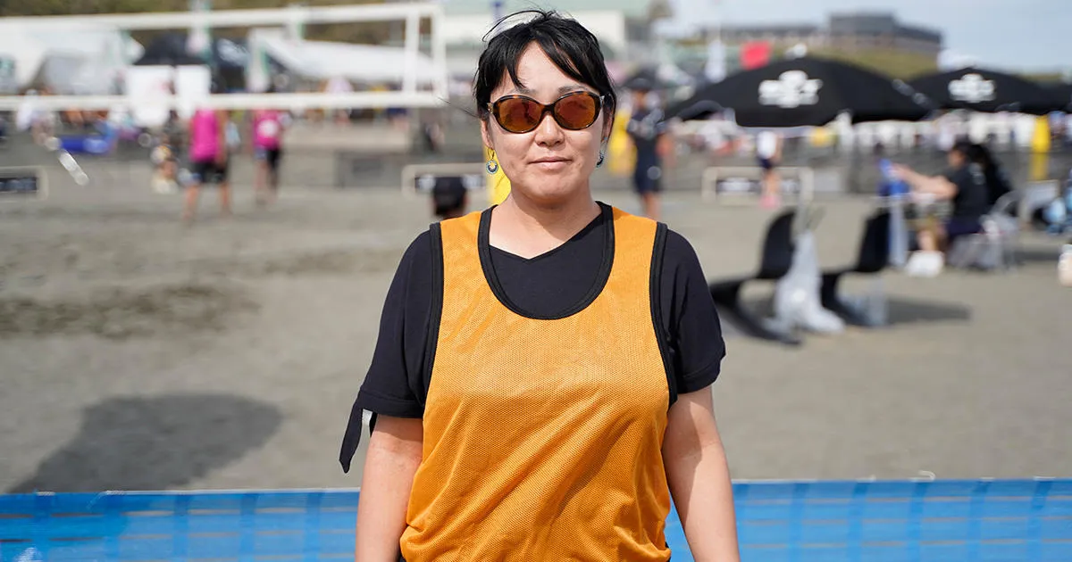 風を読んで味方につける、ビーチバレーの魅力とは。